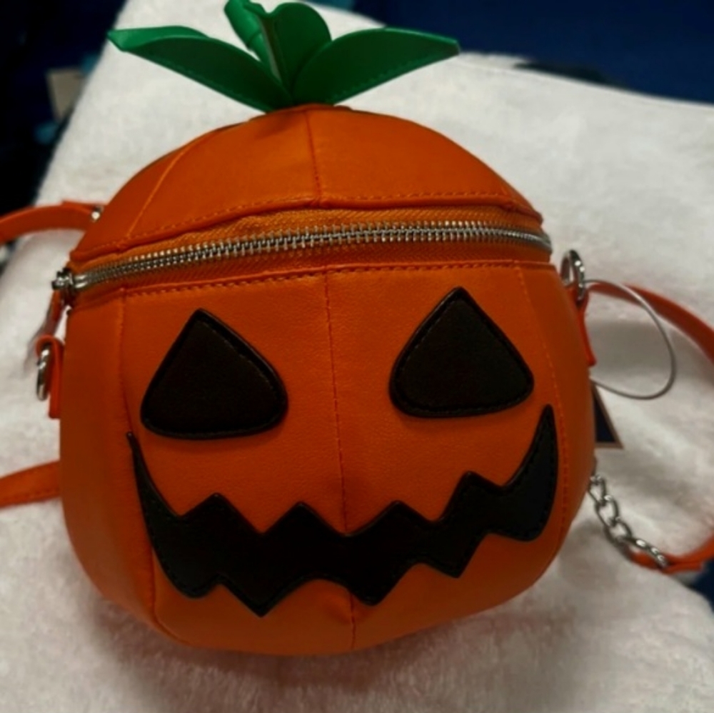 Pumpkin purse , 🎃 NWT Jack-o-lantern , tiktok pumpkin purse , mad engine purse